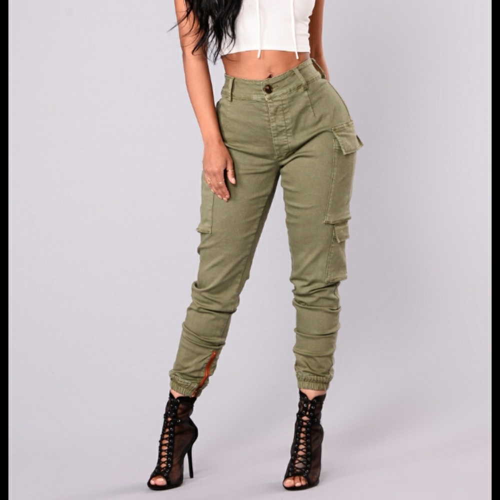 FASHION NOVA Cargo Pants